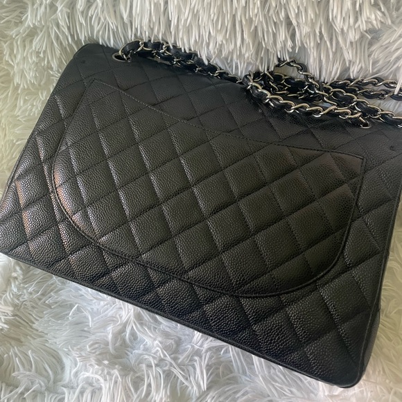 CHANEL caviar maxi double flap quilted black silver hardware - Picture 11 of 14